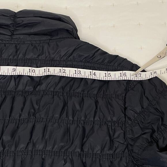 Under Armour UA ColdGear Infrared Nightfall Jacket Women’s Medium | Black | EUC - Picture 13 of 14